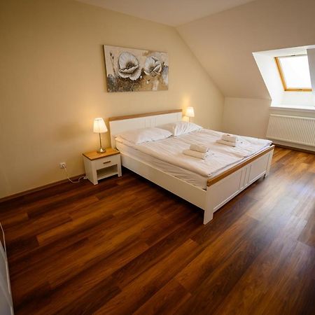 Apartman U Krale - 2 Jičín Buitenkant foto
